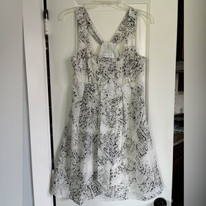 Jessica Simpson dress size 4